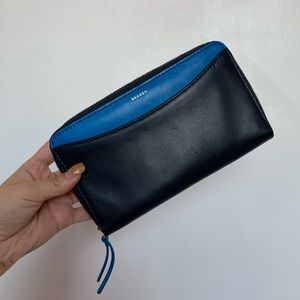 BARELY USED Skagen wallet